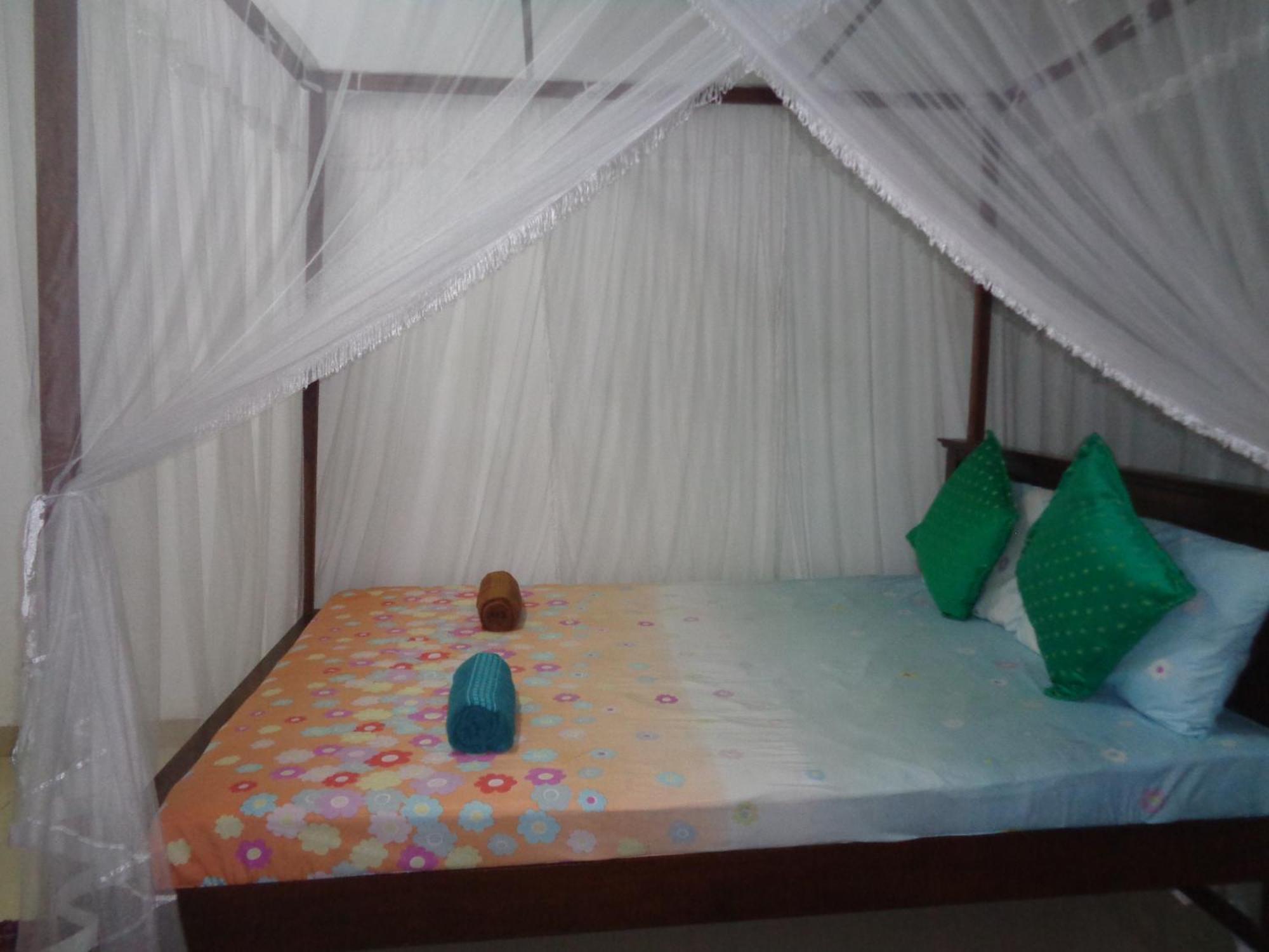 Green Valley Home Stay Talpe Luaran gambar