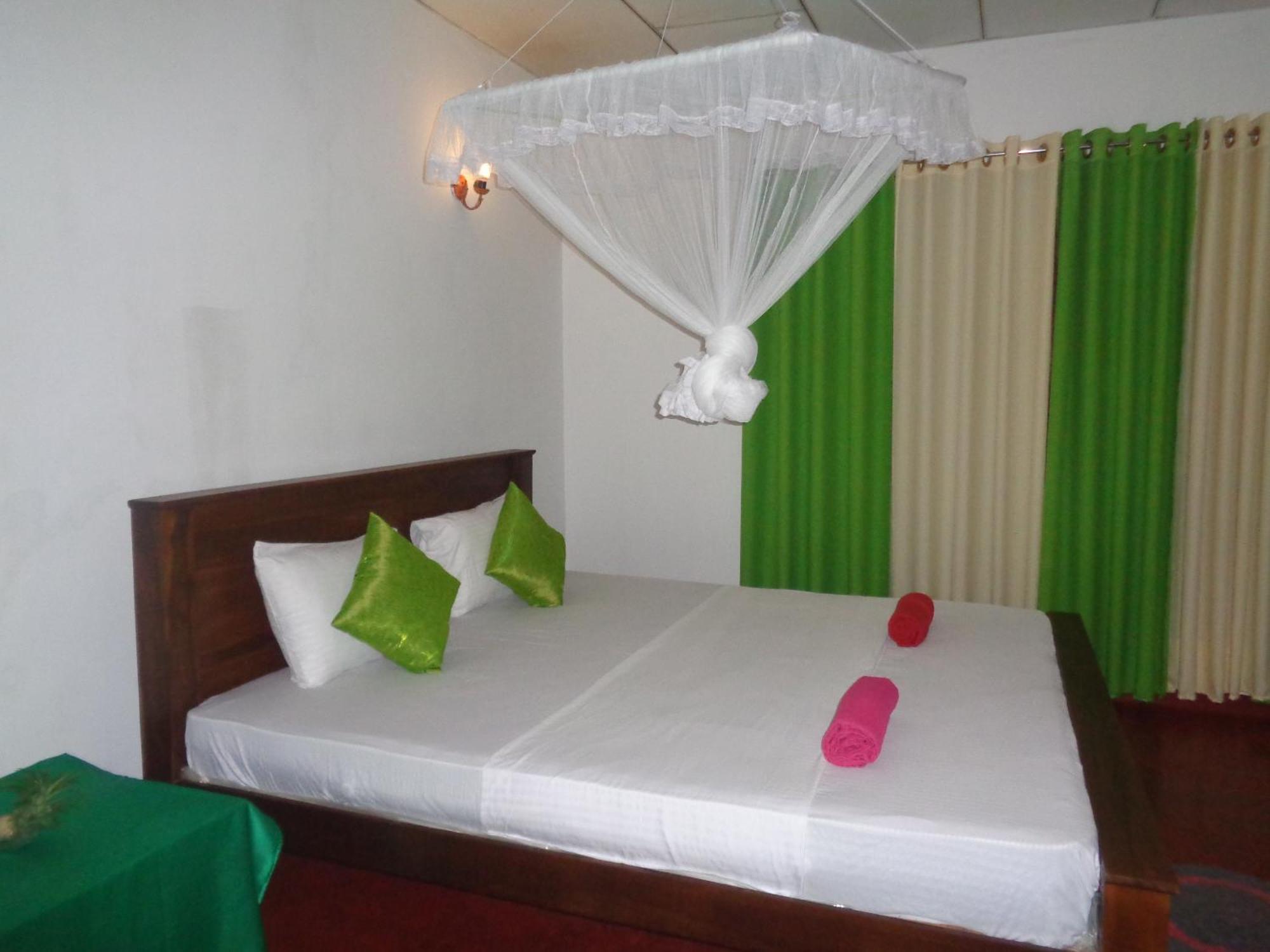 Green Valley Home Stay Talpe Luaran gambar